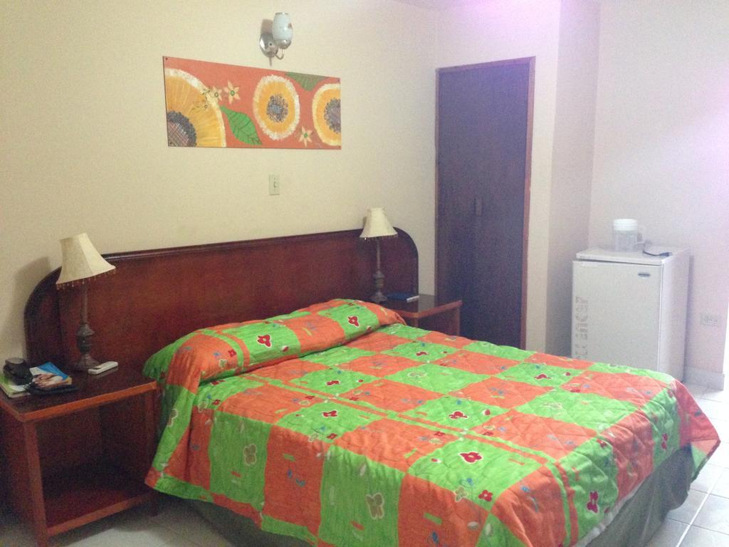 Hotel Betoma Santa Marta  Buitenkant foto