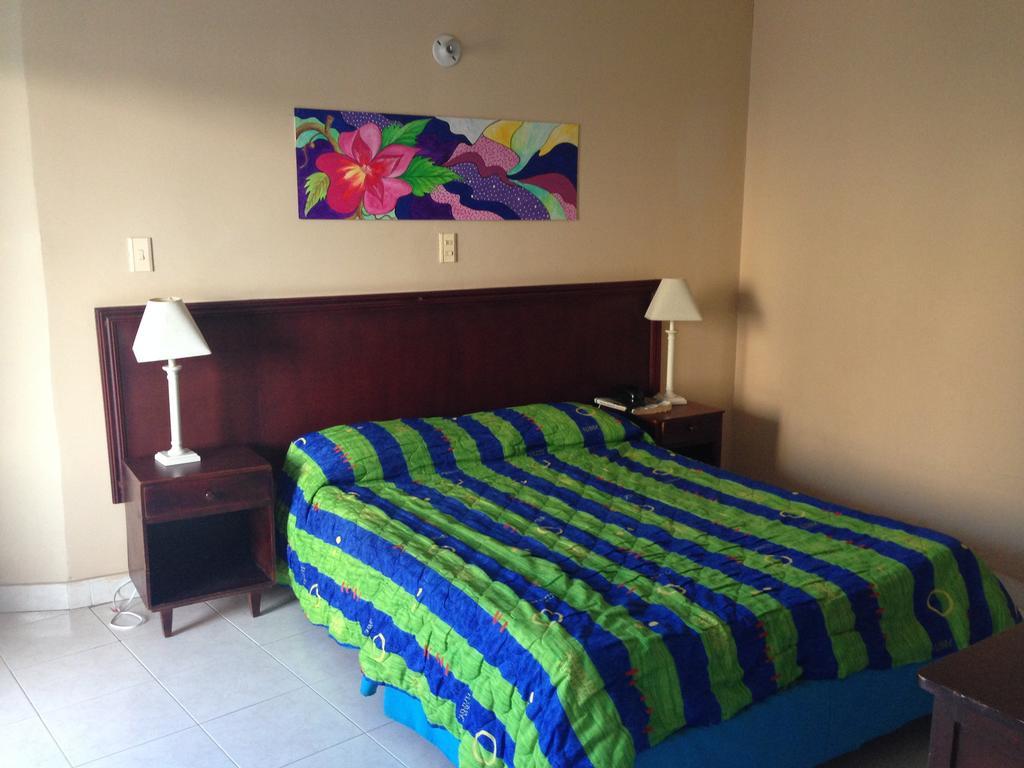 Hotel Betoma Santa Marta  Buitenkant foto